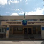 Ақынды Абай мектептері қалай дәріптейді?