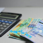 Салық азайып, жалақы көбейеді